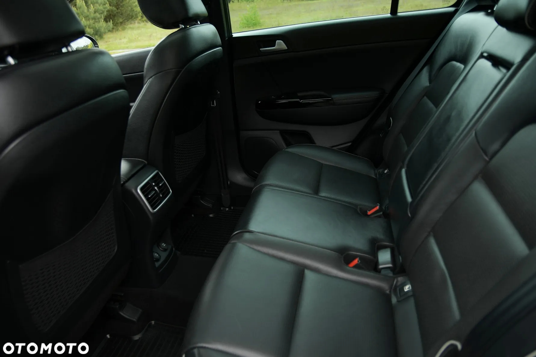 Kia Sportage 2,0 CRDI AWD GT Line - 24