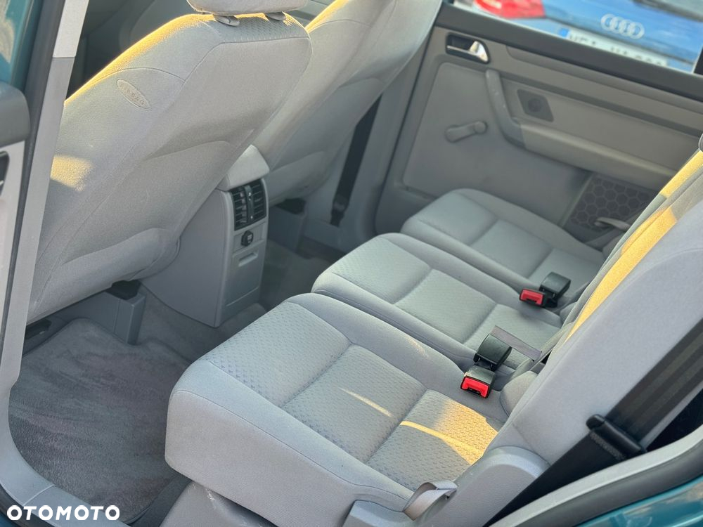 Volkswagen Touran 1.9 TDI Basis - 19