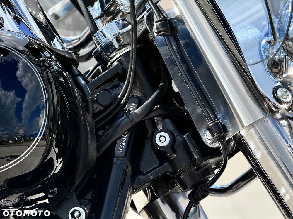 Harley-Davidson Softail Heritage Classic - 31