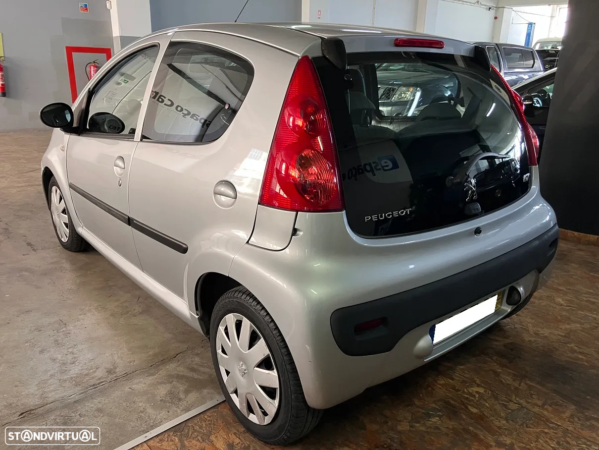Peugeot 107 1.0 Trendy - 7
