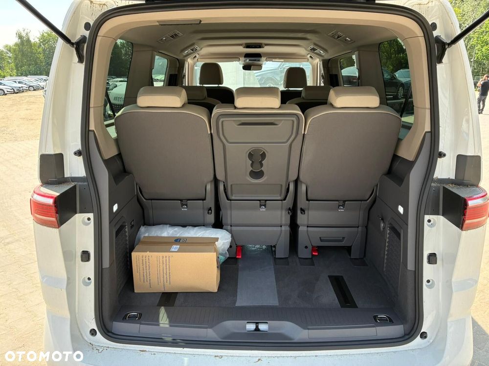 Volkswagen Multivan - 19