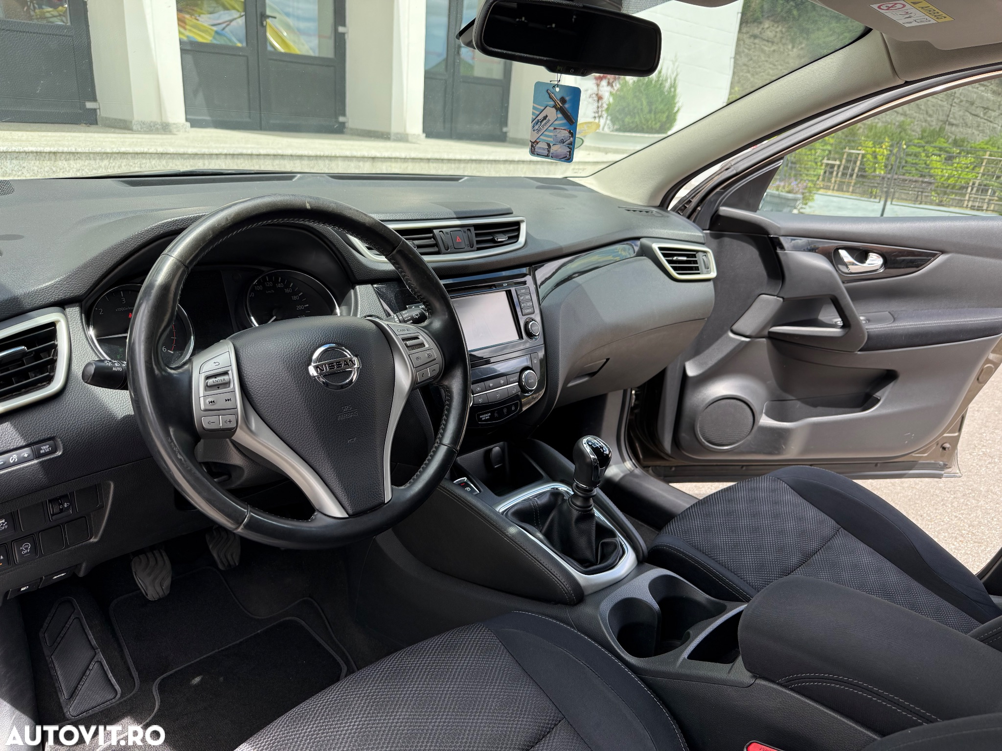 Nissan Qashqai 1.5 DCI N-Connecta - 9