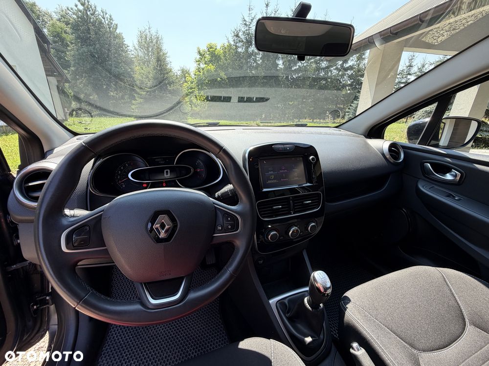 Renault Clio - 7