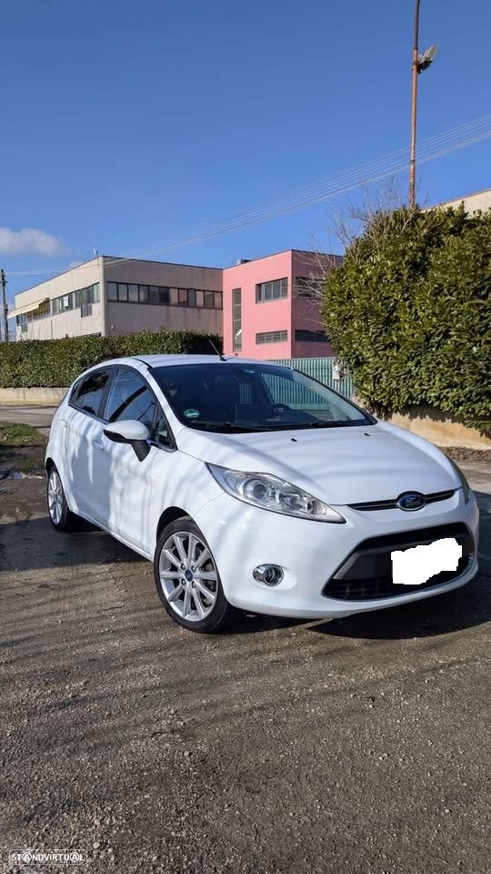 Ford Fiesta 1.6 TDCI Techno ECOnetic 95g - 3