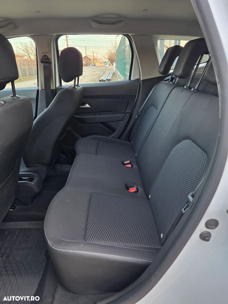 Dacia Duster 1.5 dCi 4x4 Laureate - 8