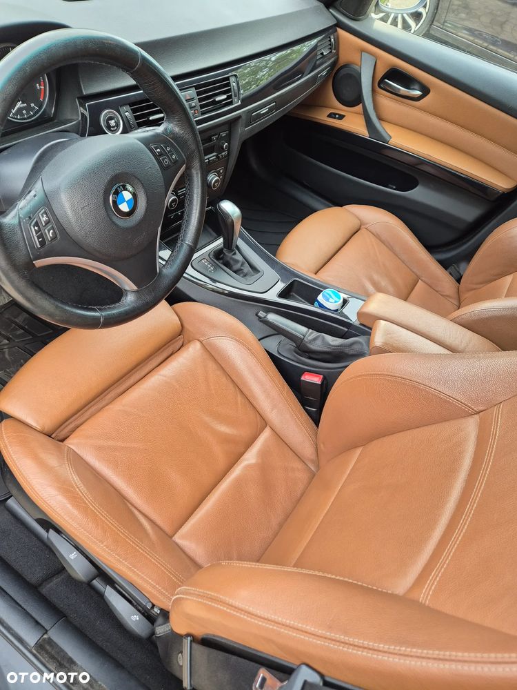 BMW Seria 3 320d xDrive DPF - 9