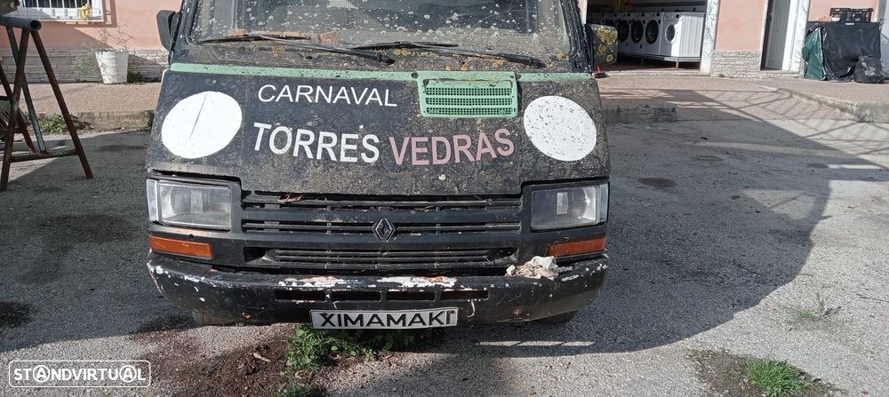 Vende-se Renault Trafic - 1