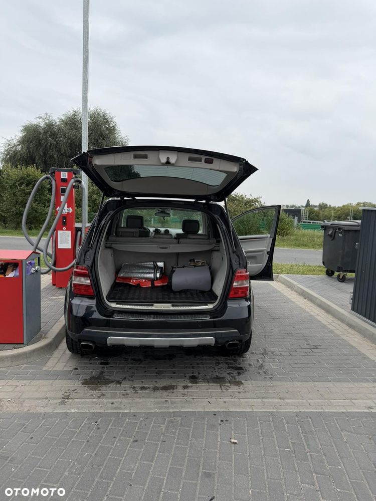 Mercedes-Benz ML - 4