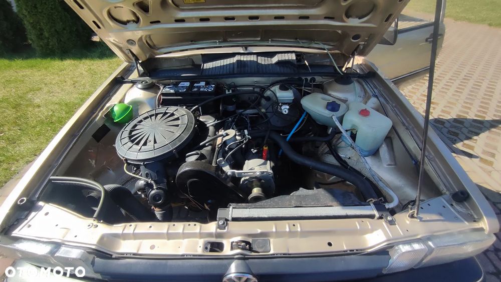 Volkswagen Passat - 19