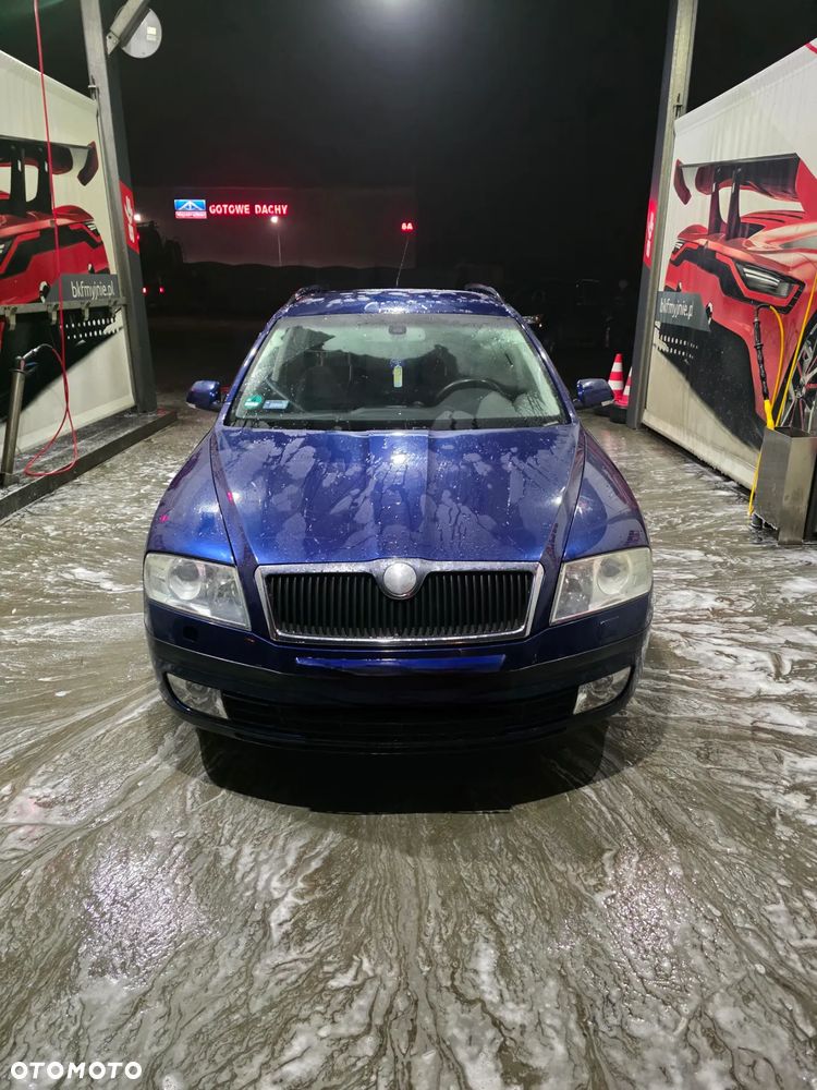 Skoda Octavia 2.0 TDI Elegance DSG - 4