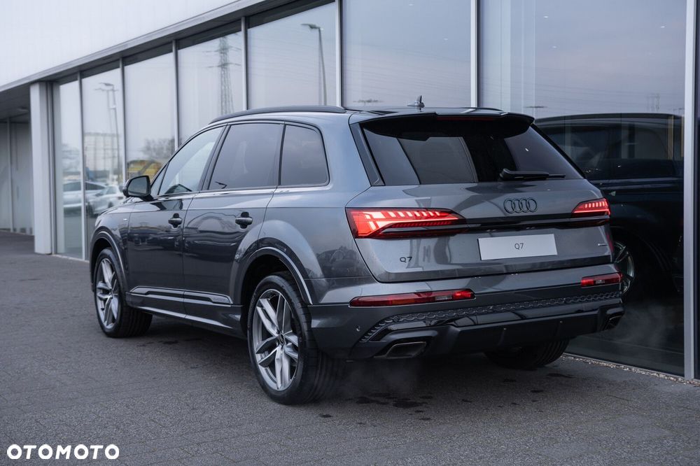 Audi Q7 - 3