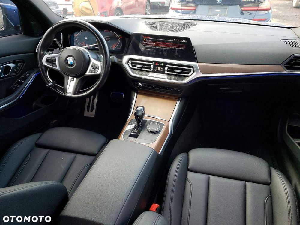 BMW Seria 3 330i xDrive M Sport - 8