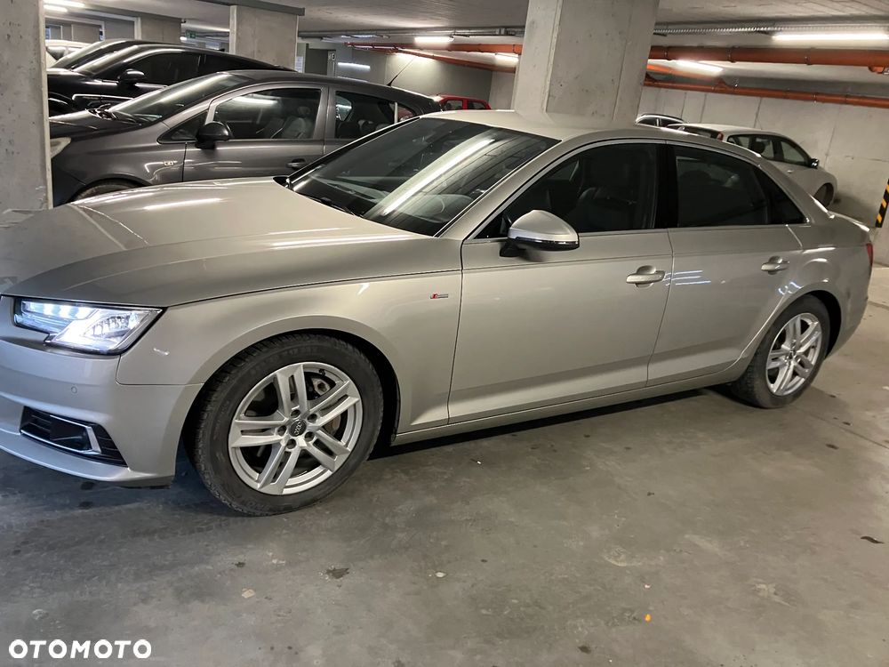 Audi A4 Limousine 2.0 TDI Quattro Design S tronic - 2