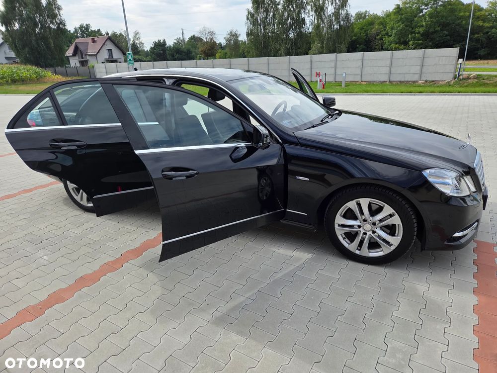 Mercedes-Benz Klasa E 250 CGI BlueEff Avantgarde - 16