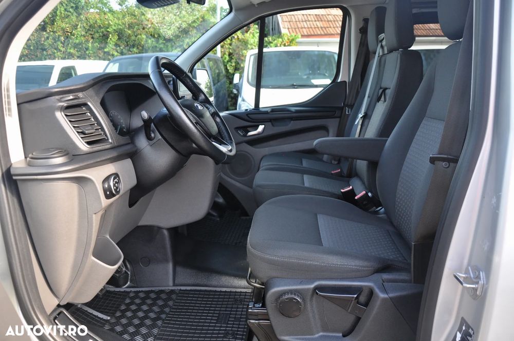 Ford Transit Custom L2H1 9 Locuri - 14