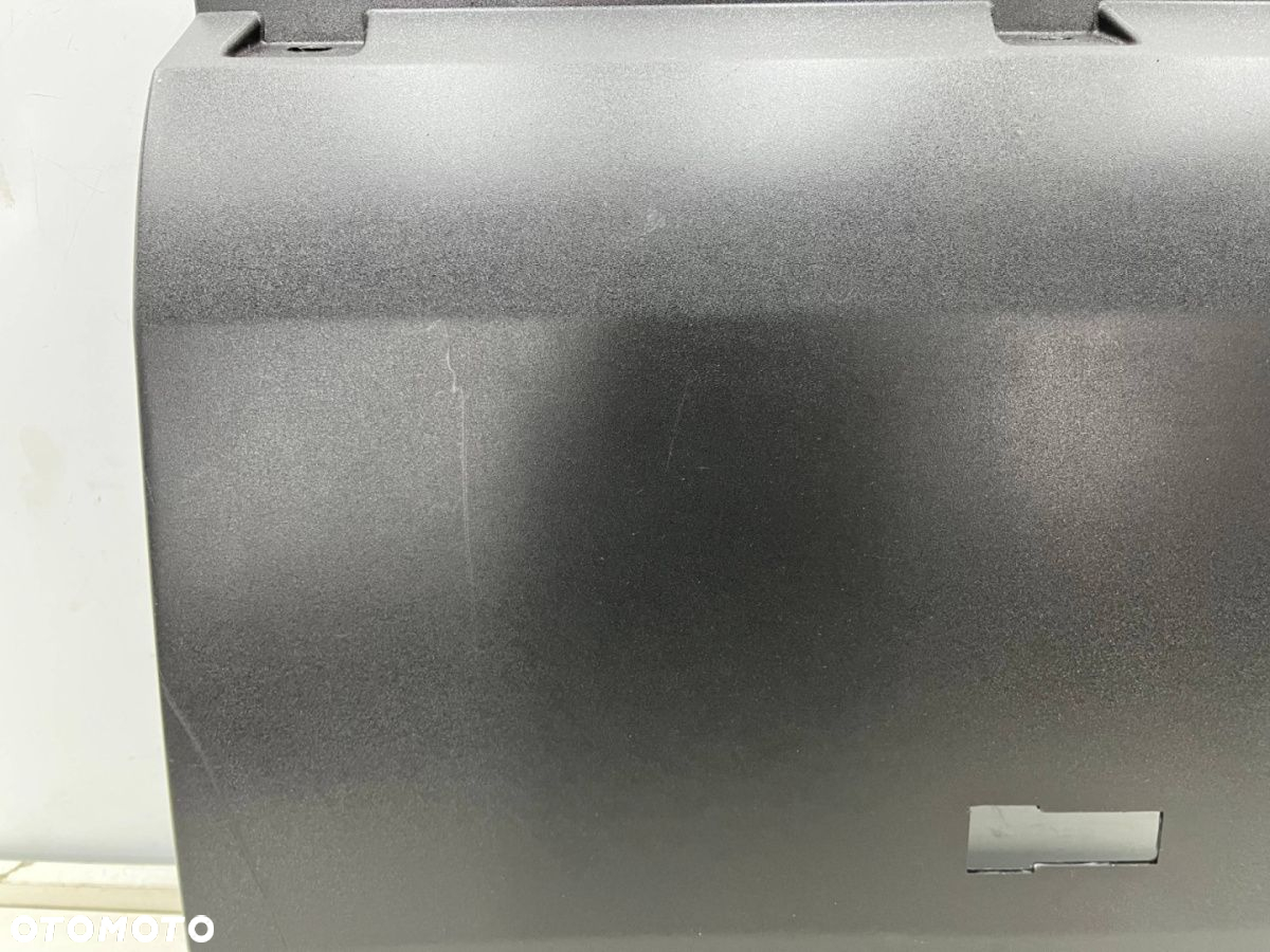 Listwa Iveco daily 4 IV 14r.- lewa nakładka boczna karoseryjna długość 685mm. 5801821757 - 7