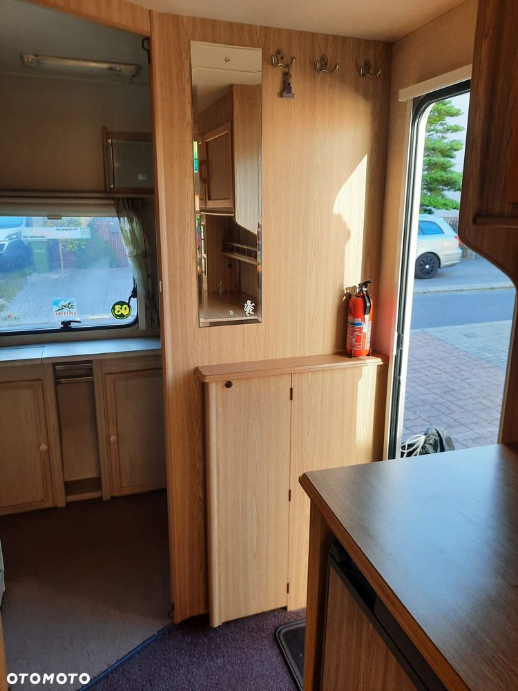 Elddis Knightsbriddge - 16