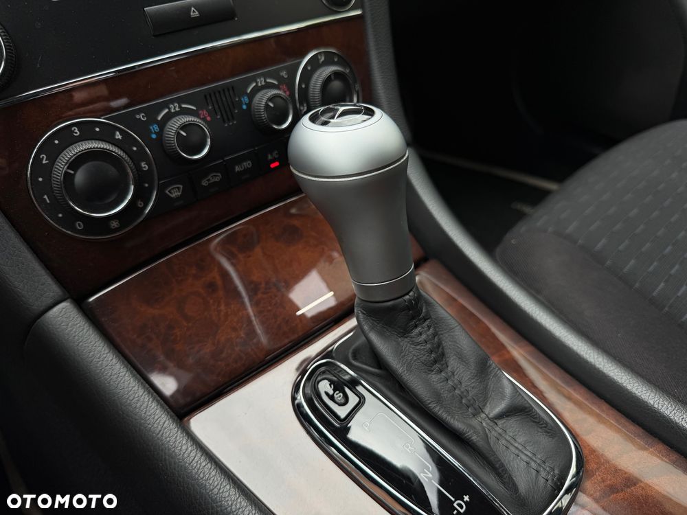 Mercedes-Benz Klasa C 180 Kompressor Automatik Avantgarde Sport Edition + - 6