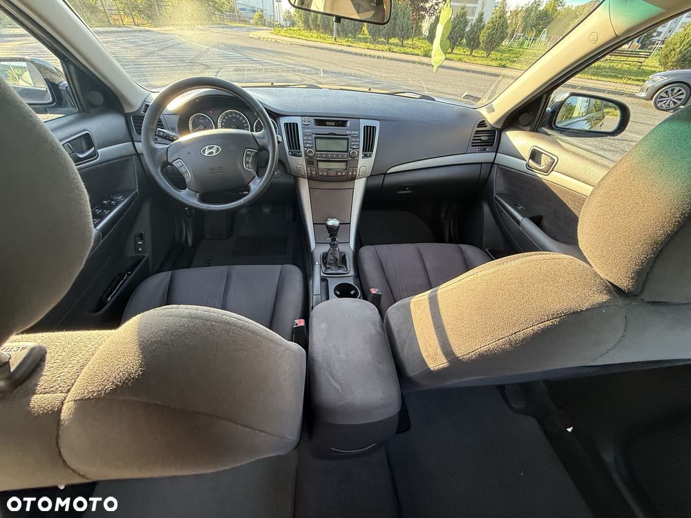 Hyundai Sonata - 6