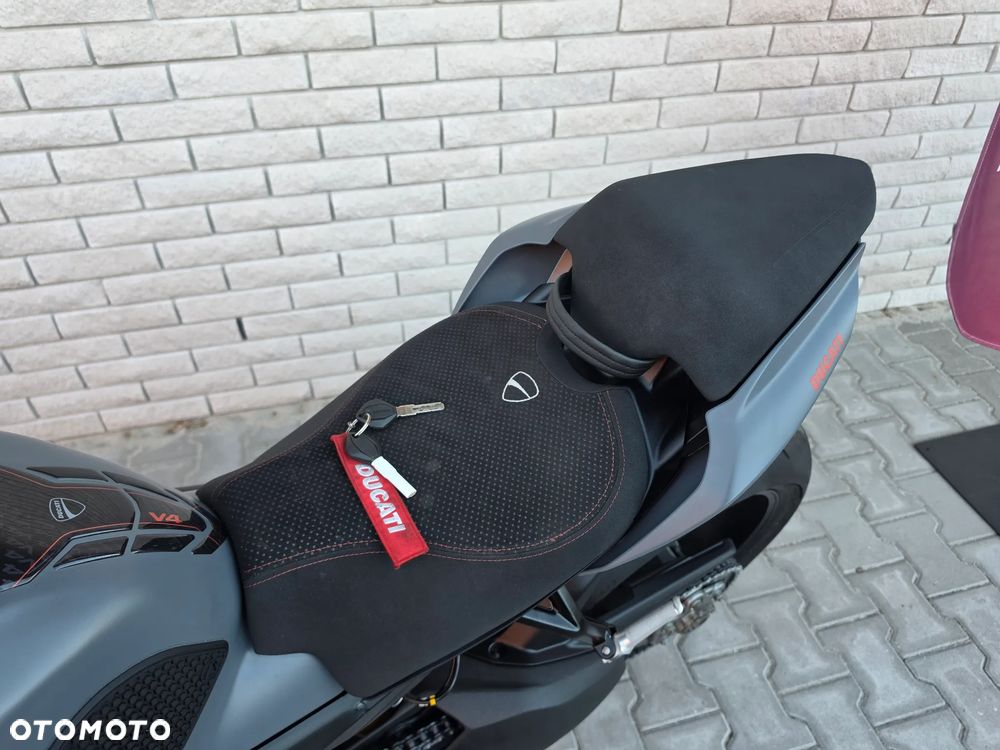 Ducati Streetfighter V4 - 5