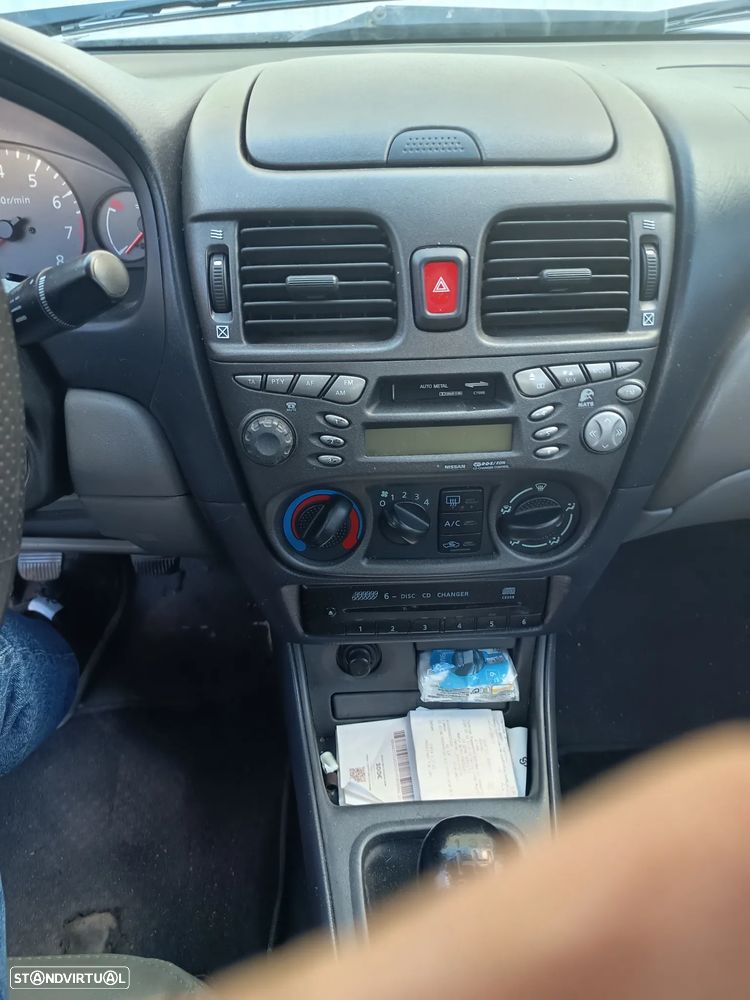 Nissan Almera 1.5 Luxury ABS+AC - 14