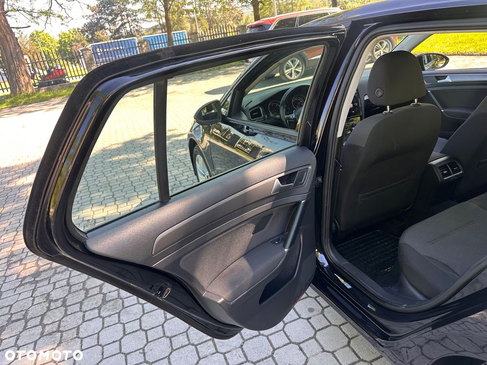 Volkswagen Golf 1.6 TDI SCR DSG Comfortline - 20