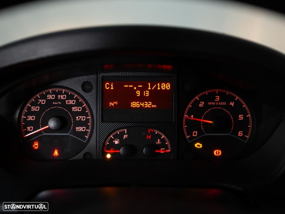 Peugeot Boxer 2.2 BlueHDi 335 L2H2 Premium C/IVA - 17