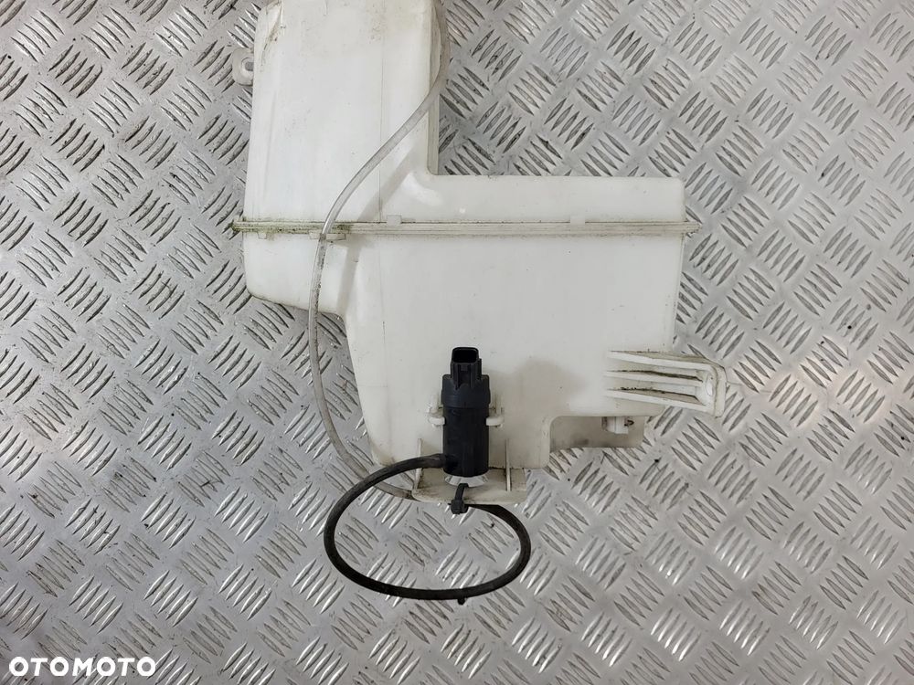 Hyundai H350 Zbiorniczek Spryskiwaczy - 2