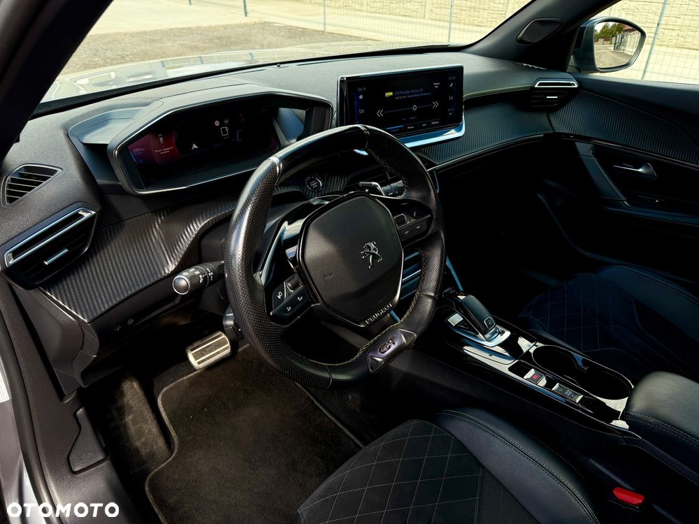 Peugeot 2008 1.2 PureTech GT Line S&S EAT8 - 9