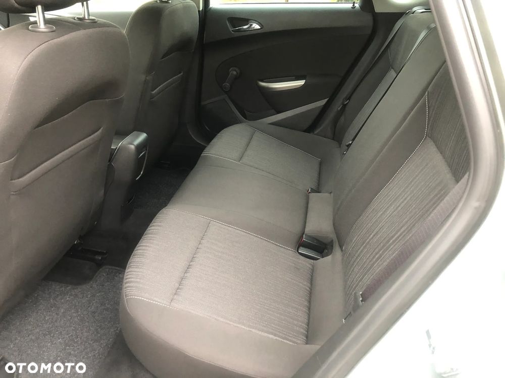 Opel Astra 1.4 Turbo Active - 31