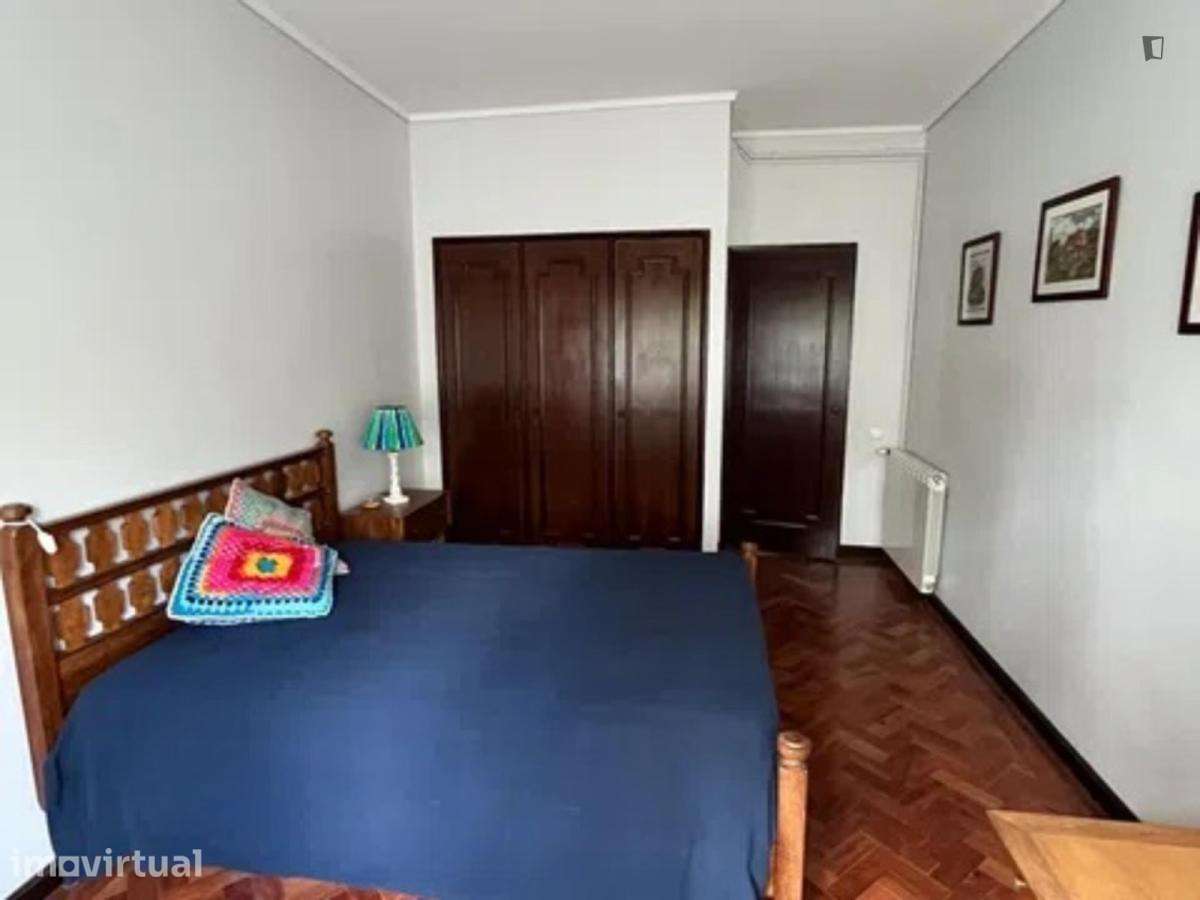 Quarto - localizado em Aveiro - Grande imagem: 4/8