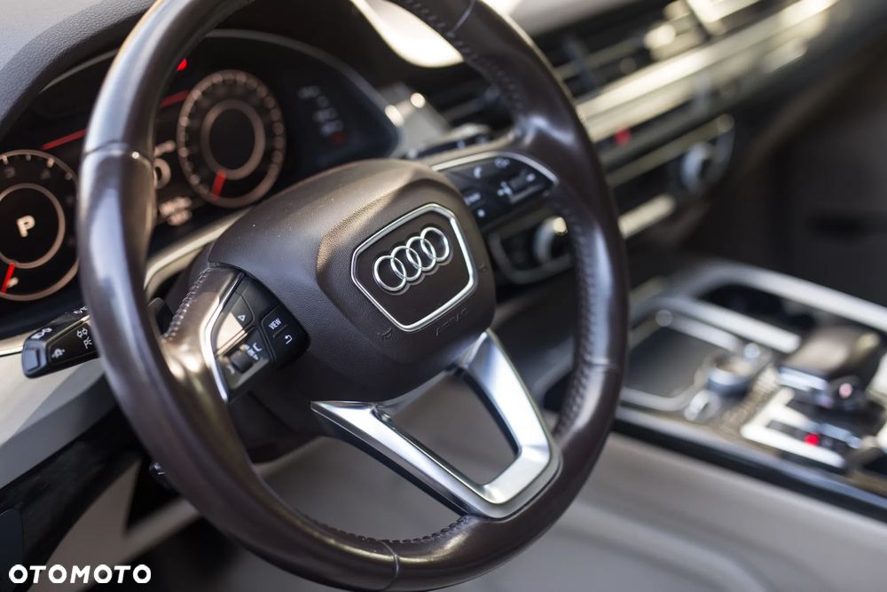 Audi Q7 3.0 TDI ultra Quattro Tiptronic - 17