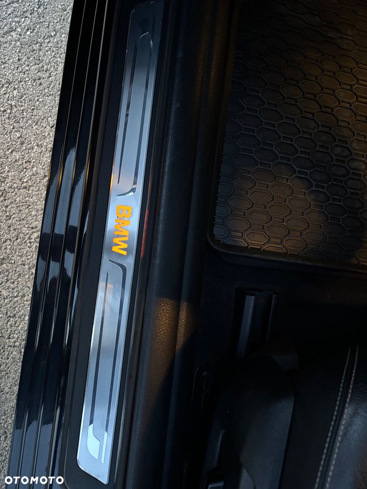 BMW Seria 5 520d xDrive Luxury Line - 34