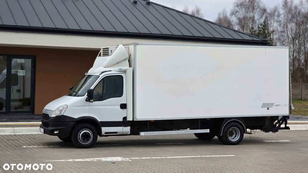 Iveco IVECO DAILY 70C17 3.0 170KM DMC 7T ❗❗ THERMO KING V-500 MAXX / MROŹNIA / GRZANIE / +25  -25 / ZASILANIE ZEWNĘTRZNE 230V / ZABUDOWA IGLOOCAR 10 EP / GRUBA ŚCIANA / WINDA DHOLLANDIA 1000KG / ŁADOWNOŚĆ 3200KG❗❗ - 8