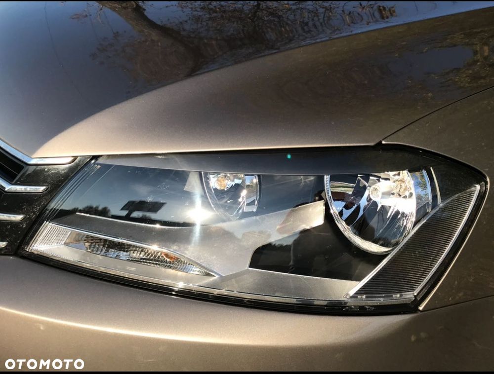 Volkswagen Passat - 6