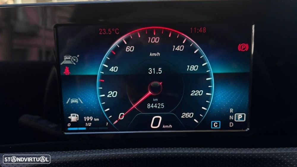 Mercedes-Benz CLA 200 - 9