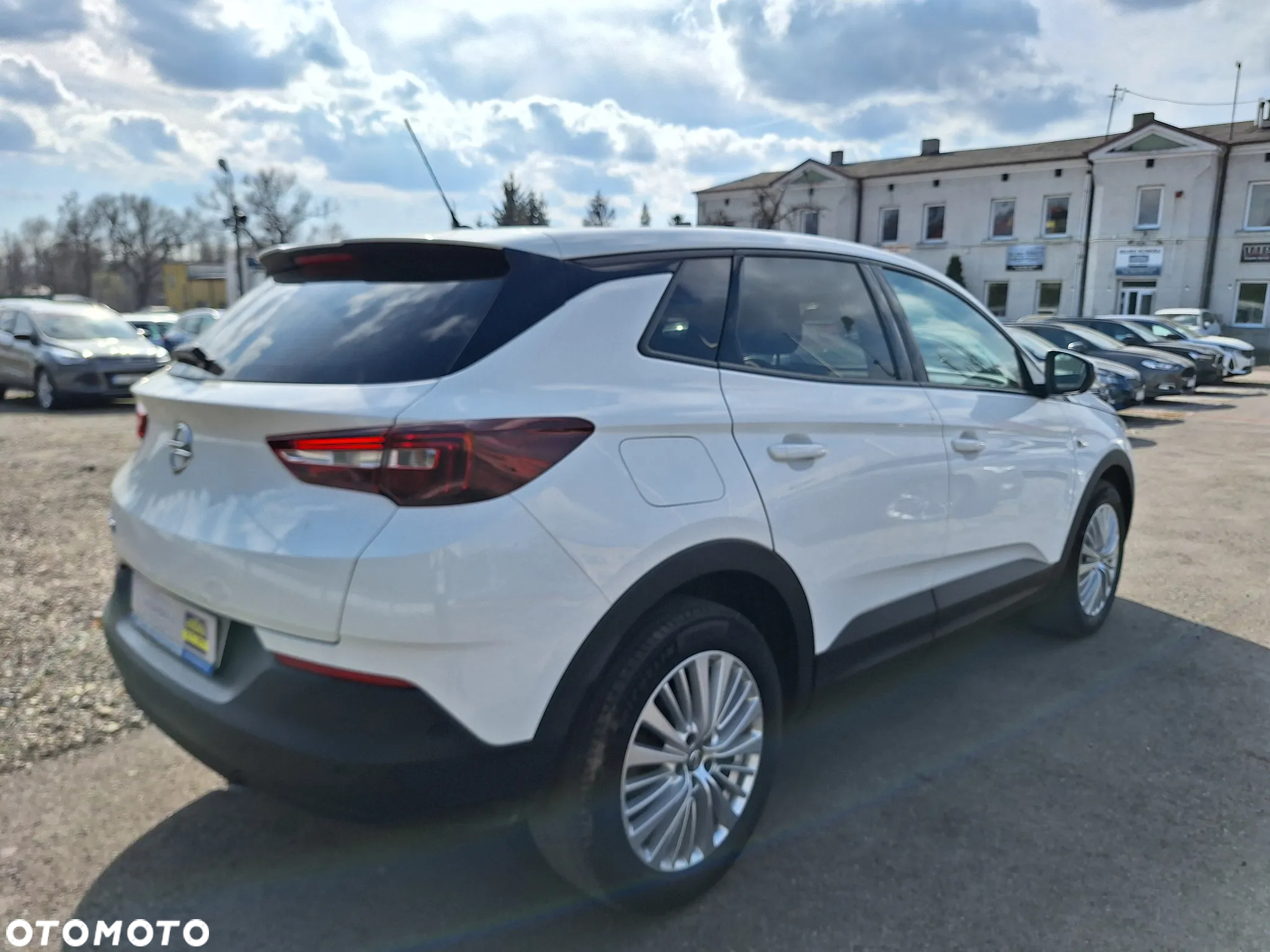 Opel Grandland X 1.2 T GPF Enjoy S&S - 7