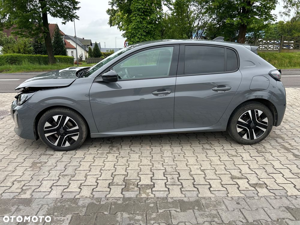 Peugeot 208 - 21