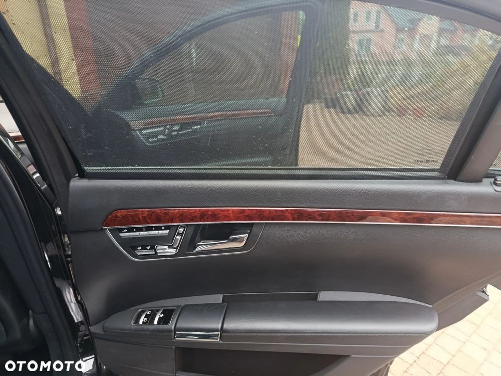 Mercedes-Benz Klasa S 400 7G-TRONIC - 33