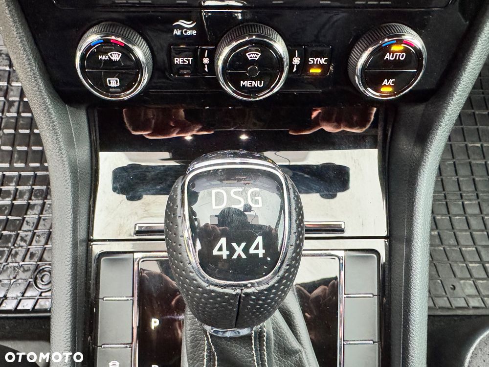 Skoda Superb 2.0 TSI 4x4 Sportline DSG - 26