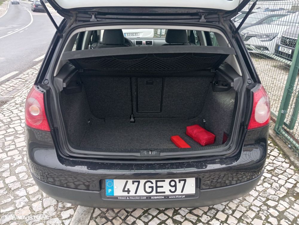 VW Golf 2.0 TDi Confortline - 16