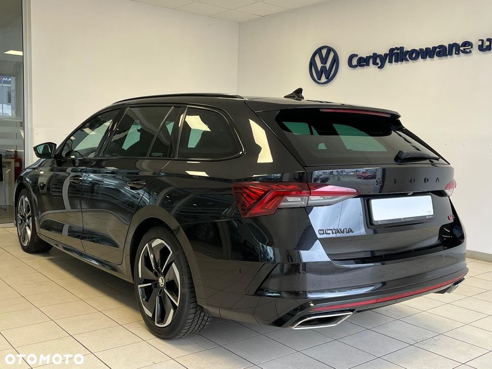 Skoda Octavia 2.0 TDI RS DSG - 8