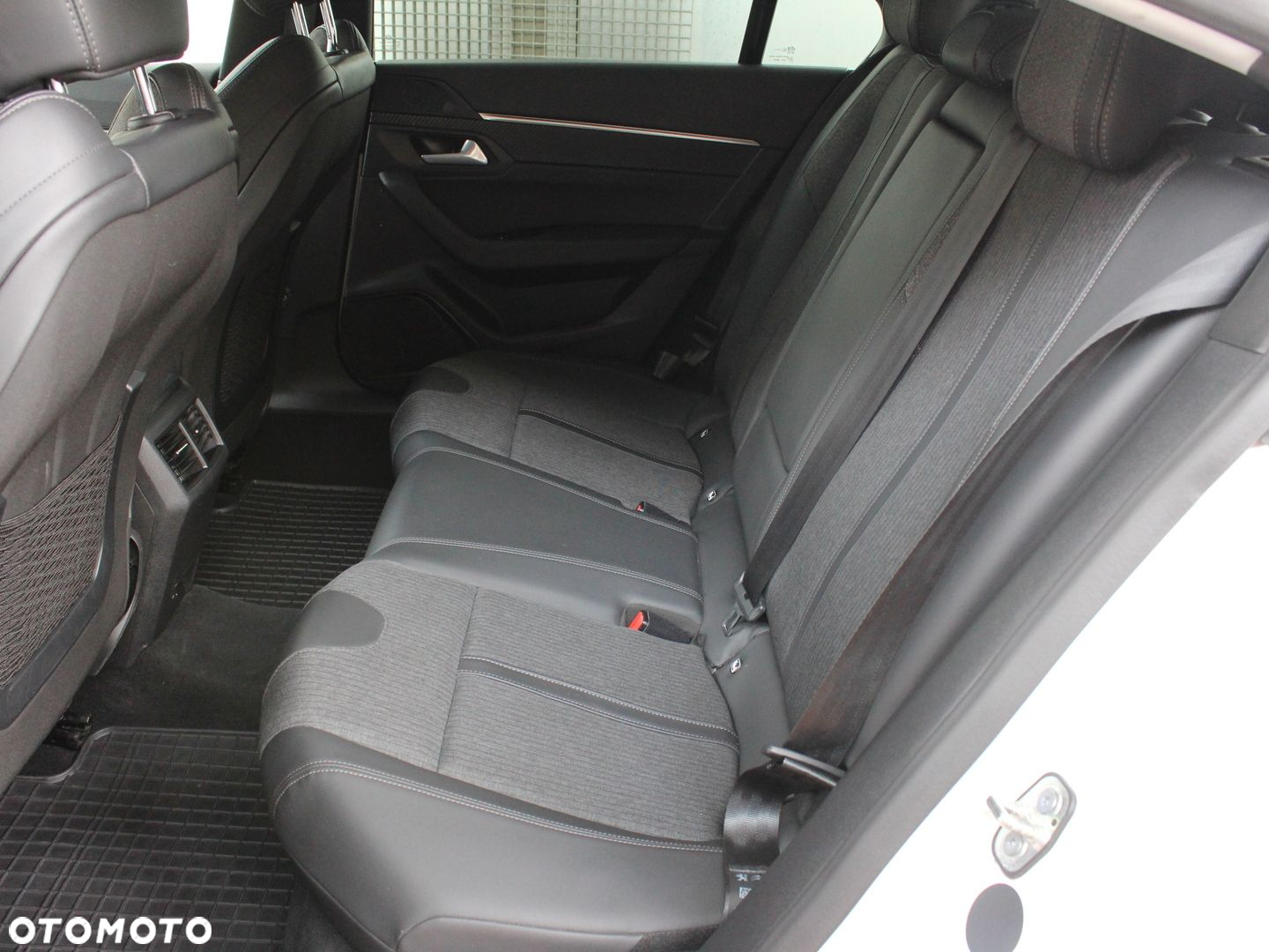 Peugeot 508 2.0 BlueHDi Allure S&S EAT8 - 18