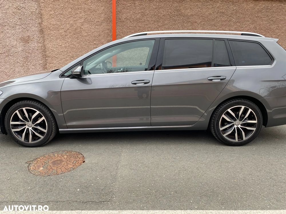 Volkswagen Golf 1.6 TDI DSG Highline - 10