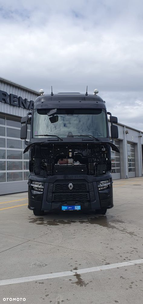 Renault T HIGH 4X2 13L E6 High Sleeper cab + ADR - 6