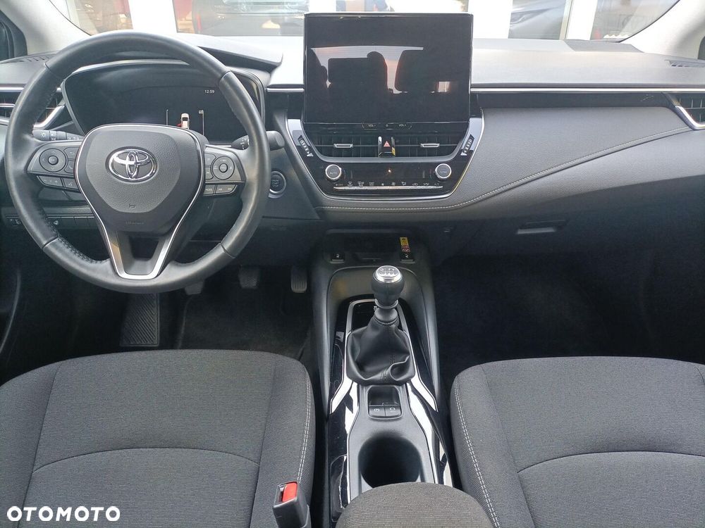 Toyota Corolla - 10
