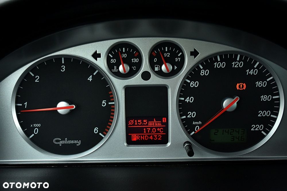 Ford Galaxy TDI Ghia - 21