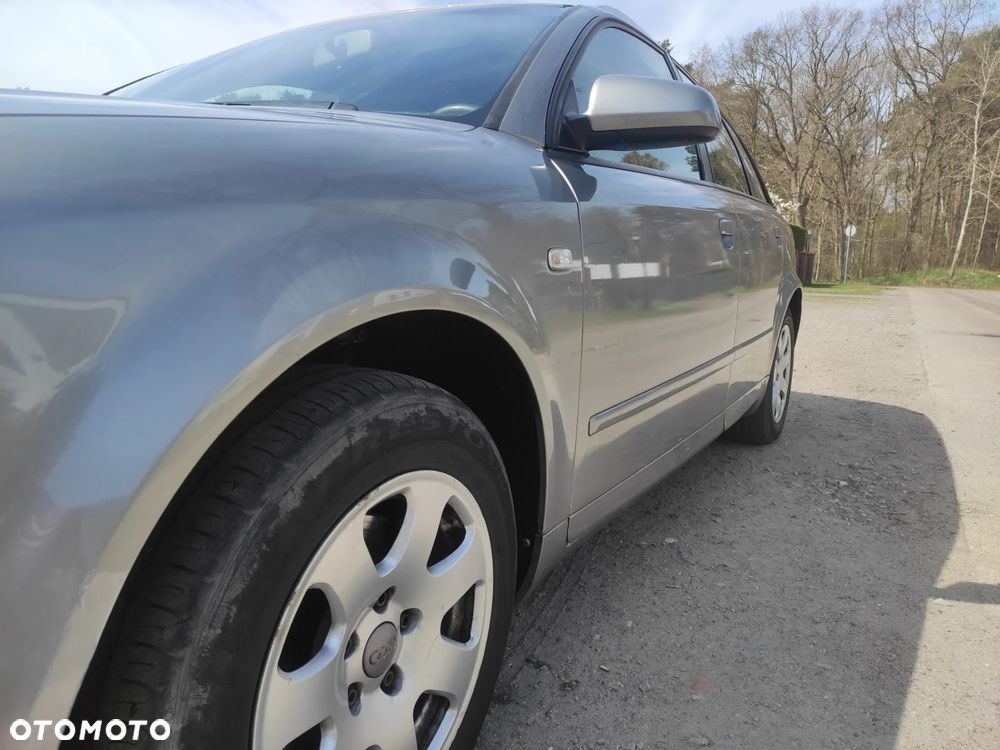 Audi A4 Avant - 15