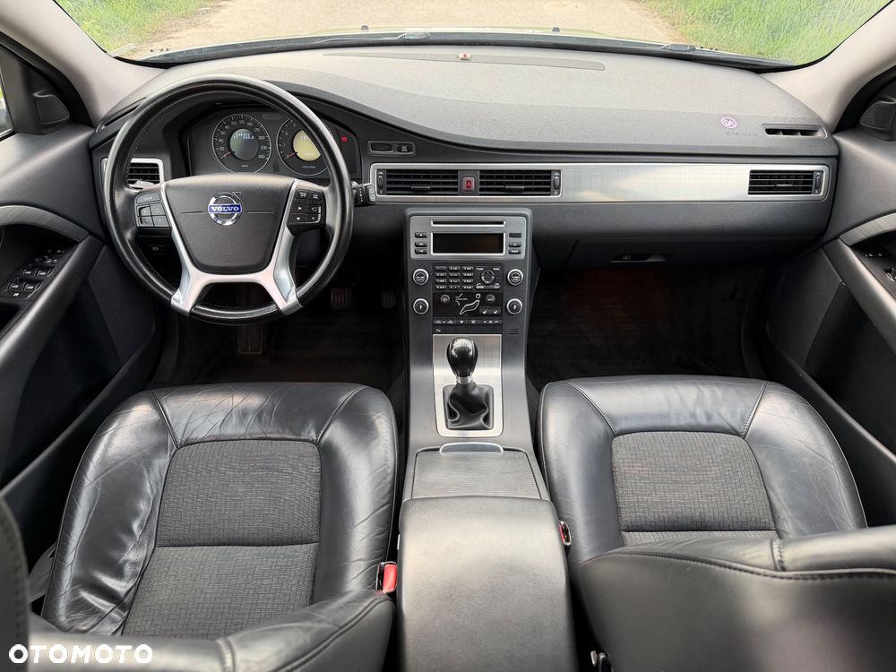 Volvo V70 2.5T R-Design Summum - 13