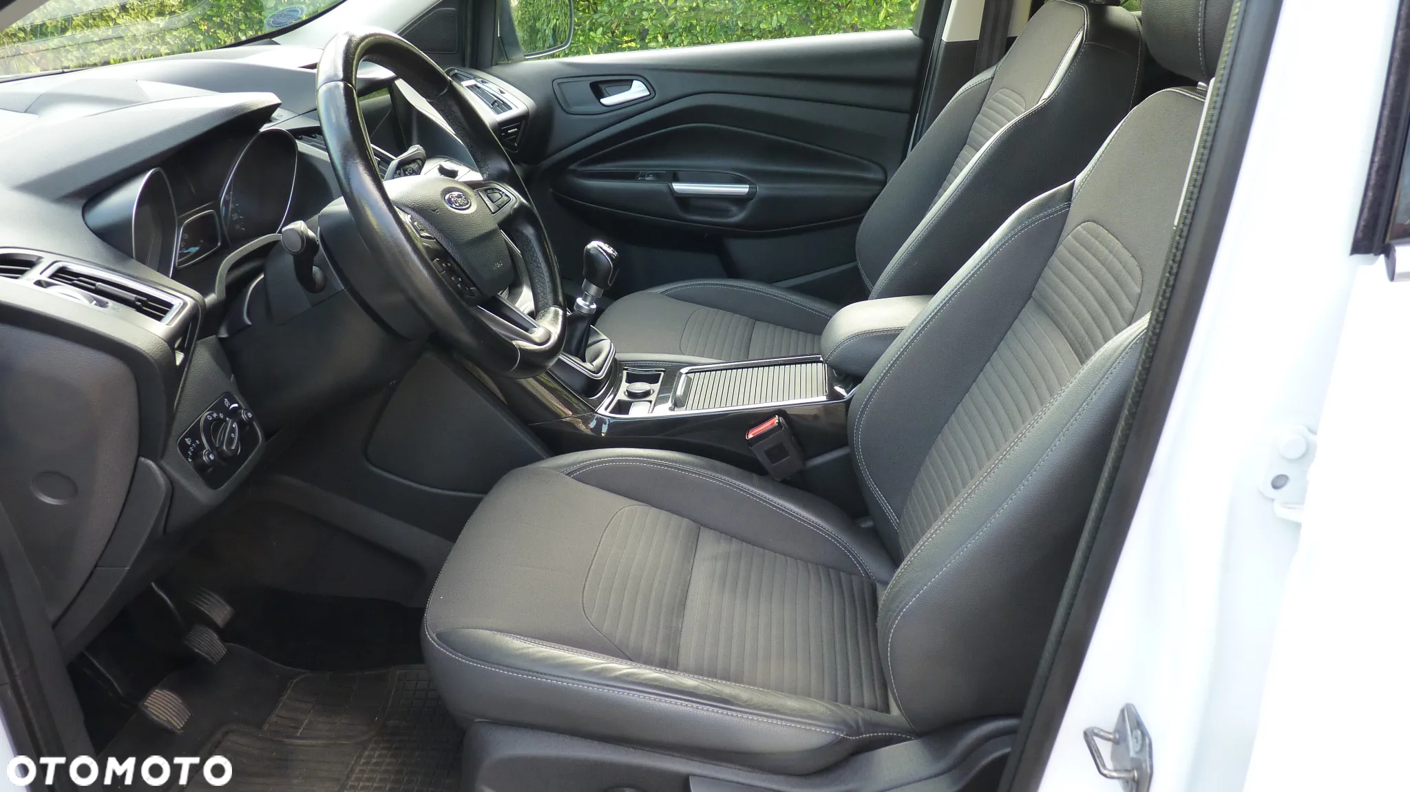 Ford Kuga - 7